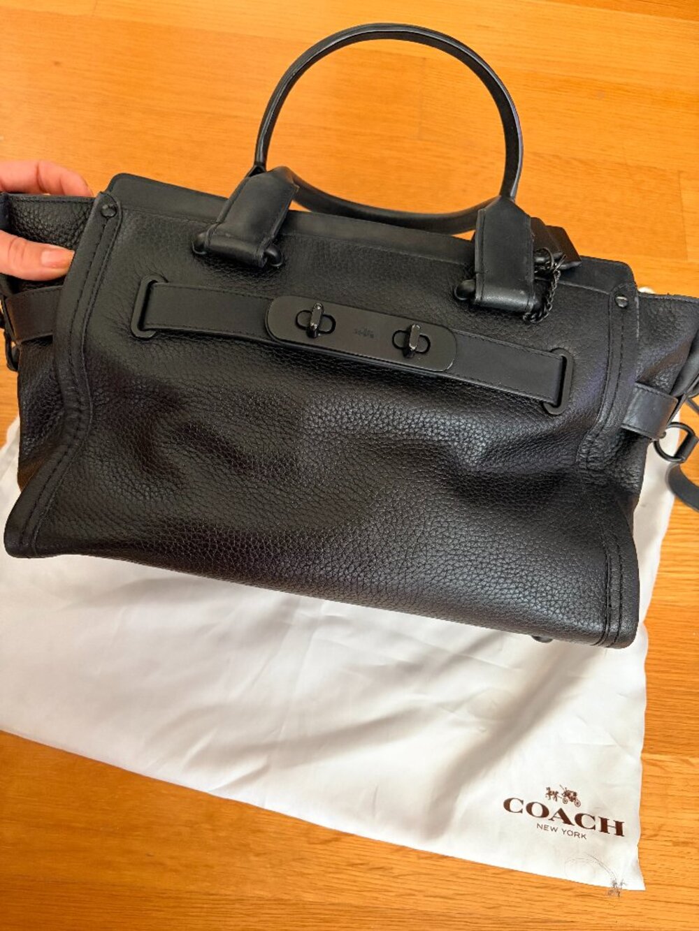 Coach swagger matte black